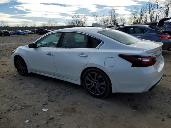 1N4AL3AP3JC175051 2018 NISSAN ALTIMA - Image 2