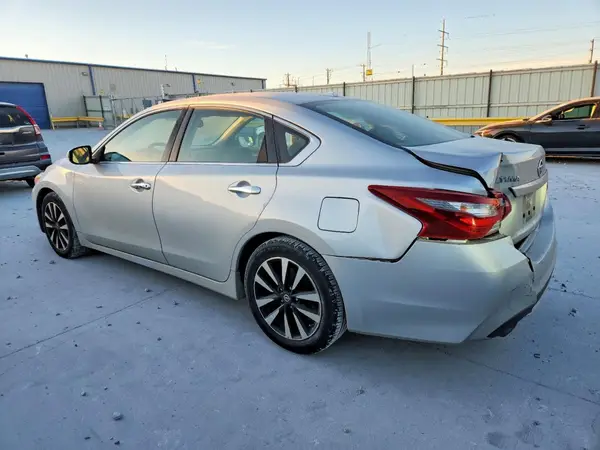 1N4AL3AP3JC176720 2018 NISSAN ALTIMA - Image 2