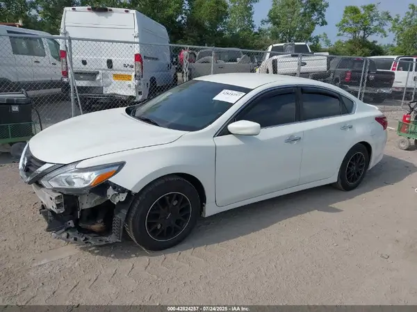 1N4AL3AP3JC176894 2018 NISSAN ALTIMA - Image 2