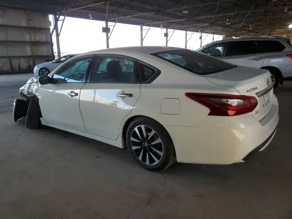 1N4AL3AP3JC176927 2018 NISSAN ALTIMA - Image 2