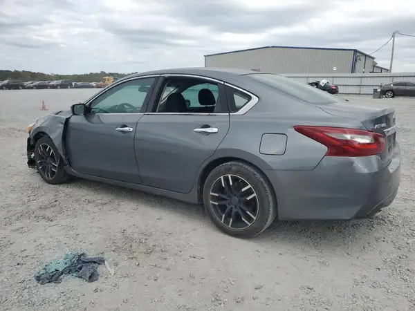 1N4AL3AP3JC180590 2018 NISSAN ALTIMA - Image 2