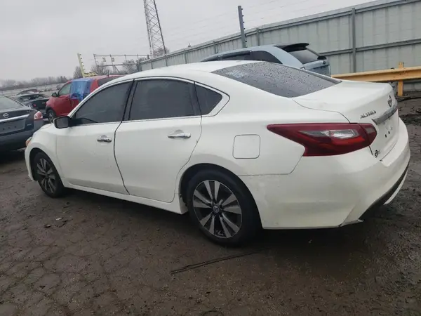 1N4AL3AP3JC184882 2018 NISSAN ALTIMA - Image 2