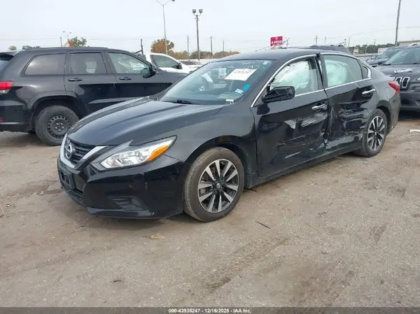 1N4AL3AP3JC189614 2018 NISSAN ALTIMA - Image 2