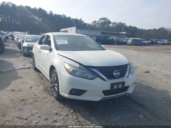 1N4AL3AP3JC190293 2018 NISSAN ALTIMA - Image 1