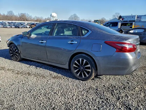 1N4AL3AP3JC191203 2018 NISSAN ALTIMA - Image 2