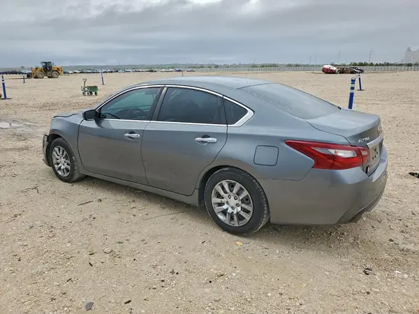 1N4AL3AP3JC193226 2018 NISSAN ALTIMA - Image 2