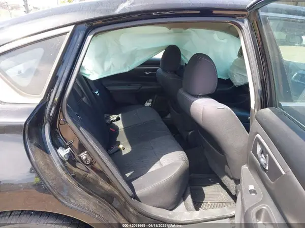 1N4AL3AP3JC196983 2018 NISSAN ALTIMA - Image 8