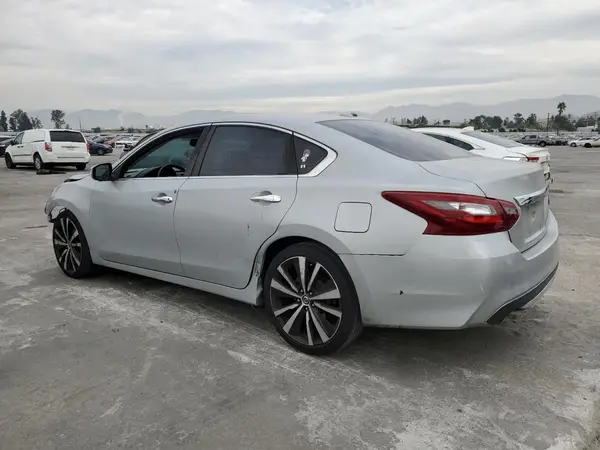 1N4AL3AP3JC197762 2018 NISSAN ALTIMA - Image 2