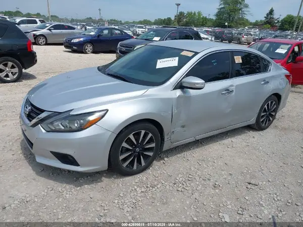 1N4AL3AP3JC198071 2018 NISSAN ALTIMA - Image 2
