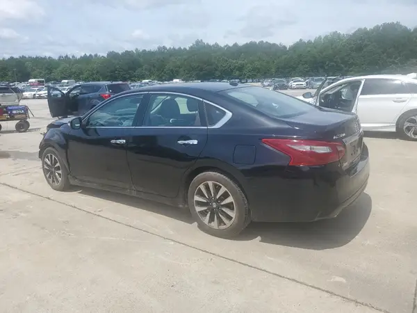 1N4AL3AP3JC198782 2018 NISSAN ALTIMA - Image 2