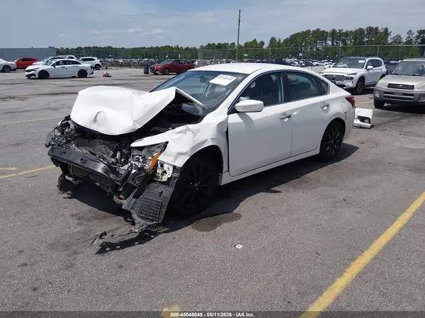 1N4AL3AP3JC199639 2018 NISSAN ALTIMA - Image 2