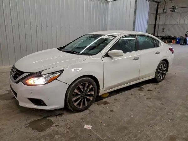 1N4AL3AP3JC202877 2018 NISSAN ALTIMA - Image 1