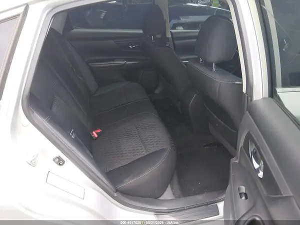 1N4AL3AP3JC203768 2018 NISSAN ALTIMA - Image 8