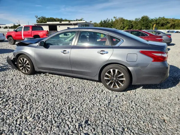 1N4AL3AP3JC205603 2018 NISSAN ALTIMA - Image 2