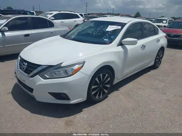 1N4AL3AP3JC206802 2018 NISSAN ALTIMA - Image 2