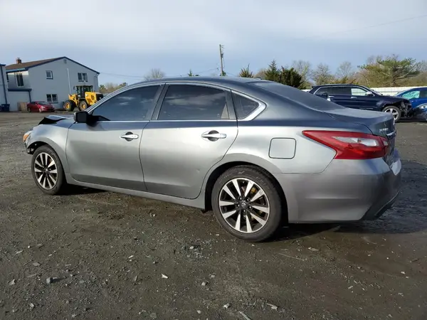 1N4AL3AP3JC209358 2018 NISSAN ALTIMA - Image 2