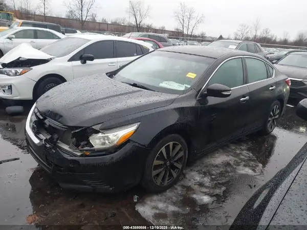 1N4AL3AP3JC211837 2018 NISSAN ALTIMA - Image 2