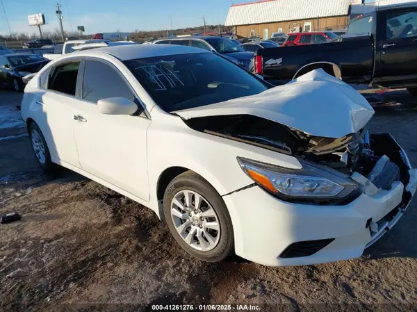 1N4AL3AP3JC218657 2018 NISSAN ALTIMA - Image 1