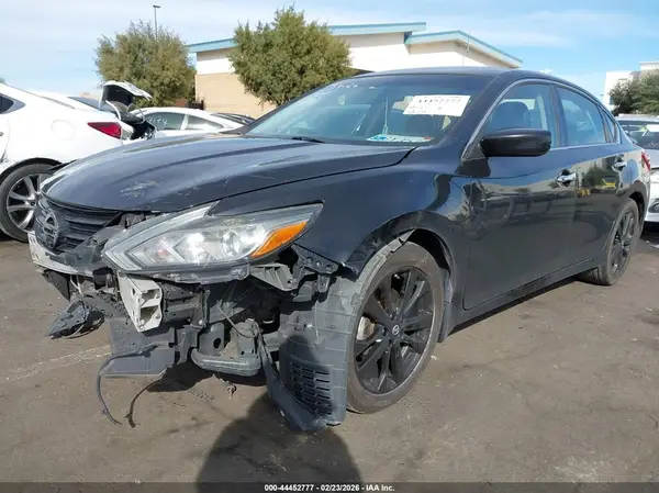 1N4AL3AP3JC219422 2018 NISSAN ALTIMA - Image 2
