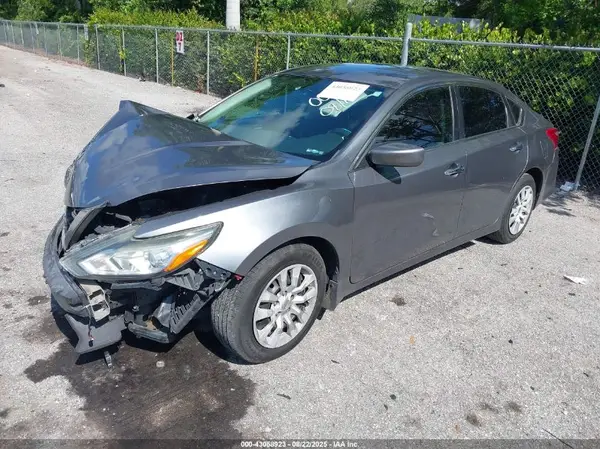 1N4AL3AP3JC220022 2018 NISSAN ALTIMA - Image 2