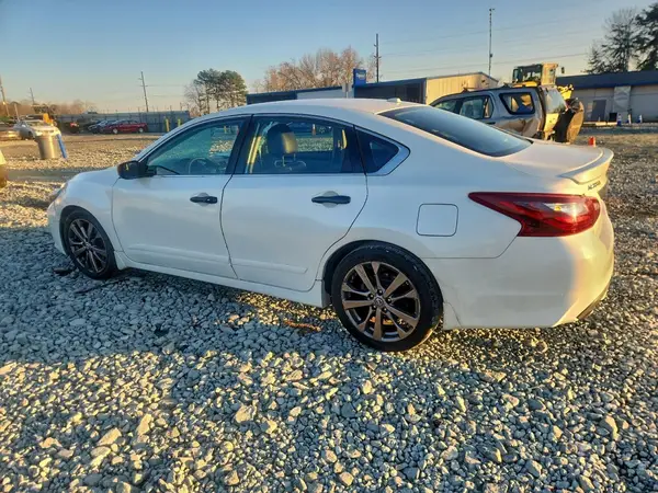 1N4AL3AP3JC222398 2018 NISSAN ALTIMA - Image 2