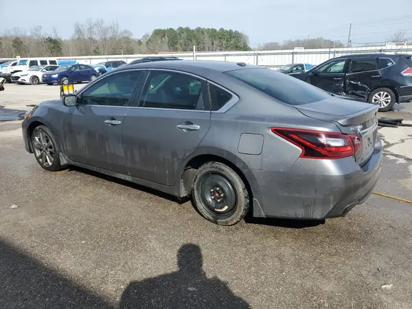 1N4AL3AP3JC225169 2018 NISSAN ALTIMA - Image 2