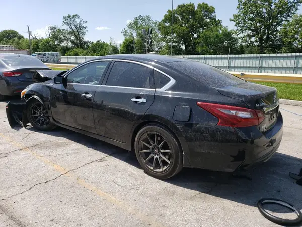 1N4AL3AP3JC226208 2018 NISSAN ALTIMA - Image 2