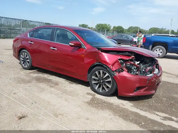 1N4AL3AP3JC227083 2018 NISSAN ALTIMA - Image 1