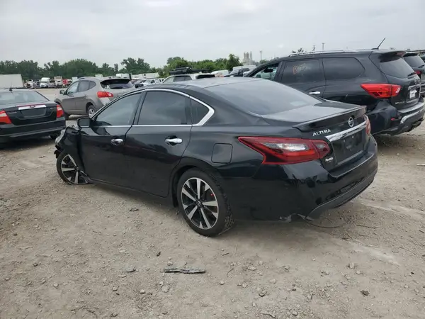 1N4AL3AP3JC230369 2018 NISSAN ALTIMA - Image 2