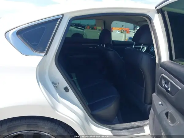 1N4AL3AP3JC233160 2018 NISSAN ALTIMA - Image 8