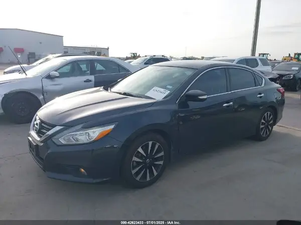 1N4AL3AP3JC234521 2018 NISSAN ALTIMA - Image 2