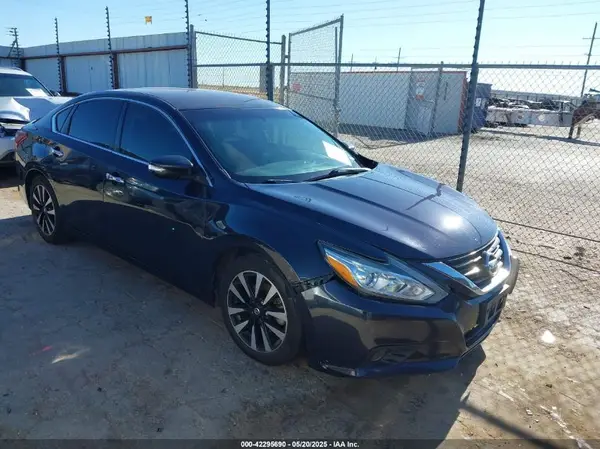 1N4AL3AP3JC234583 2018 NISSAN ALTIMA - Image 1