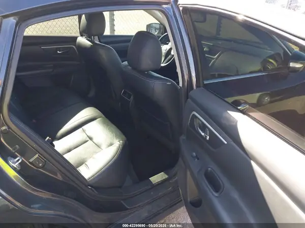 1N4AL3AP3JC234583 2018 NISSAN ALTIMA - Image 8