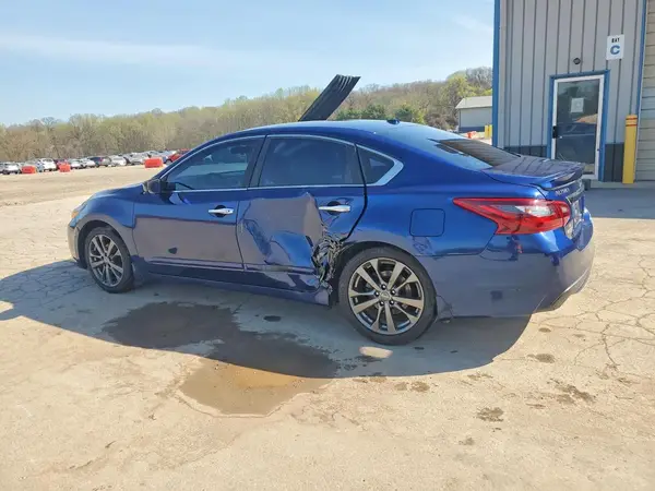 1N4AL3AP3JC234745 2018 NISSAN ALTIMA - Image 2