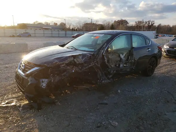 1N4AL3AP3JC235720 2018 NISSAN ALTIMA - Image 1