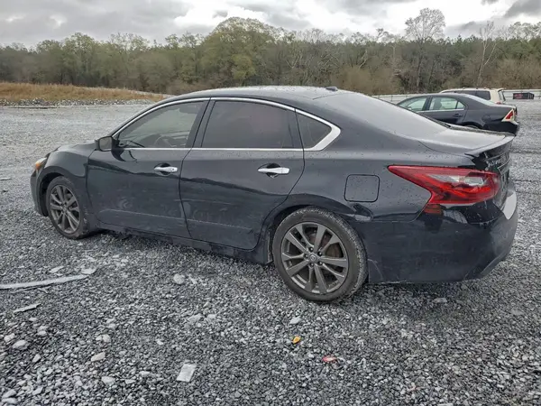 1N4AL3AP3JC236124 2018 NISSAN ALTIMA - Image 2