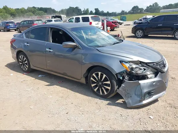 1N4AL3AP3JC236382 2018 NISSAN ALTIMA - Image 1