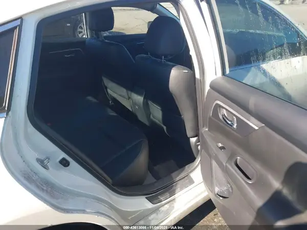 1N4AL3AP3JC237354 2018 NISSAN ALTIMA - Image 8