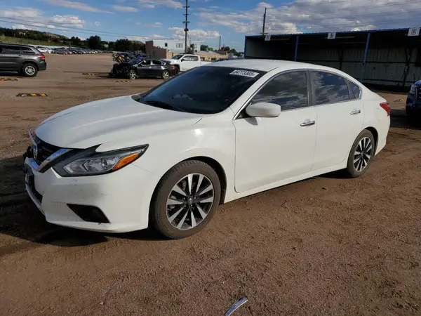 1N4AL3AP3JC237564 2018 NISSAN ALTIMA - Image 1