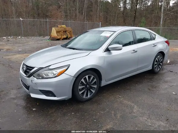 1N4AL3AP3JC239296 2018 NISSAN ALTIMA - Image 2