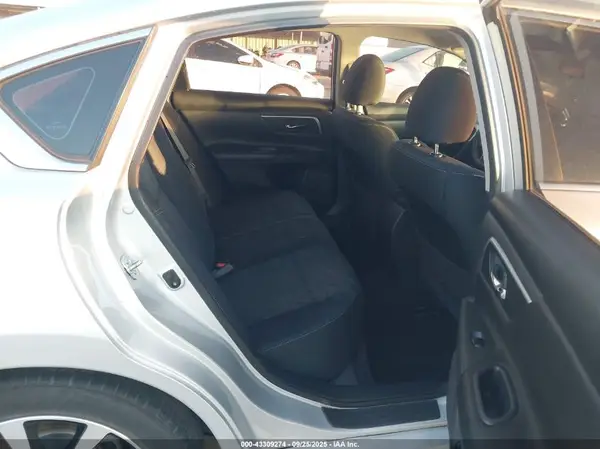 1N4AL3AP3JC241419 2018 NISSAN ALTIMA - Image 8