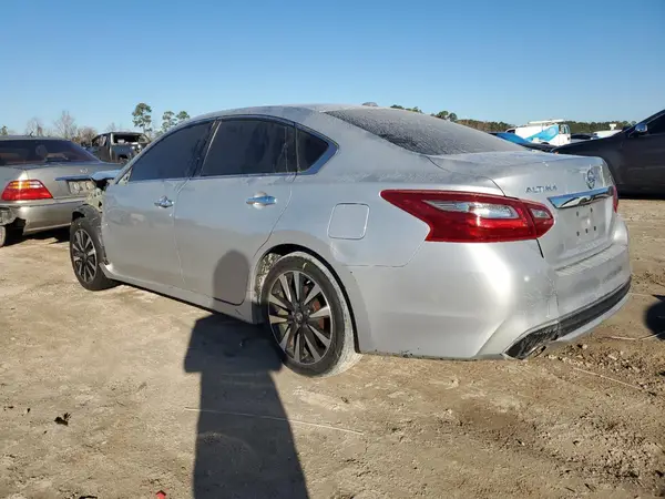 1N4AL3AP3JC241789 2018 NISSAN ALTIMA - Image 2