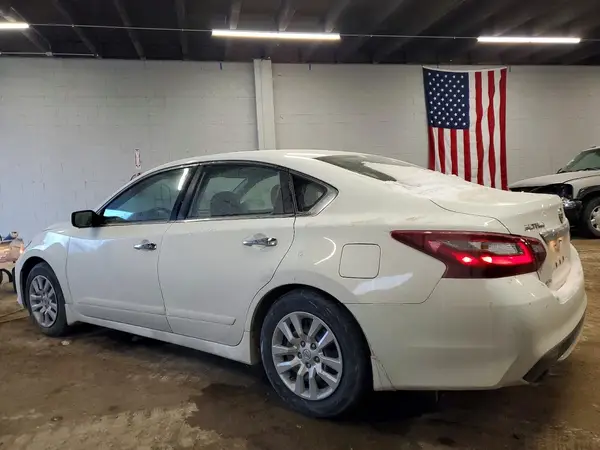 1N4AL3AP3JC243414 2018 NISSAN ALTIMA - Image 2