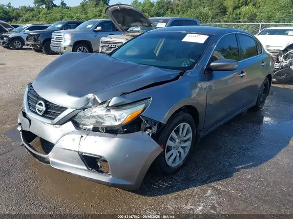 1N4AL3AP3JC248063 2018 NISSAN ALTIMA - Image 2