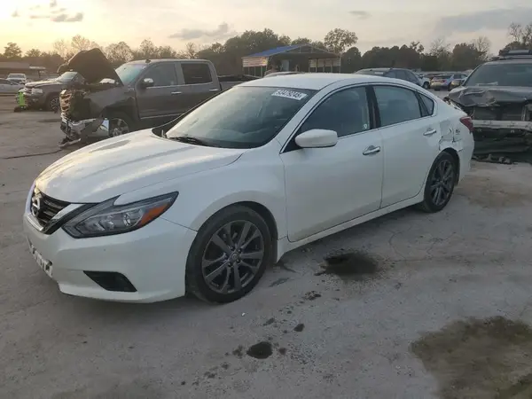 1N4AL3AP3JC248743 2018 NISSAN ALTIMA - Image 1