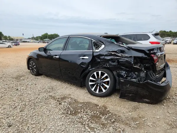 1N4AL3AP3JC250072 2018 NISSAN ALTIMA - Image 2