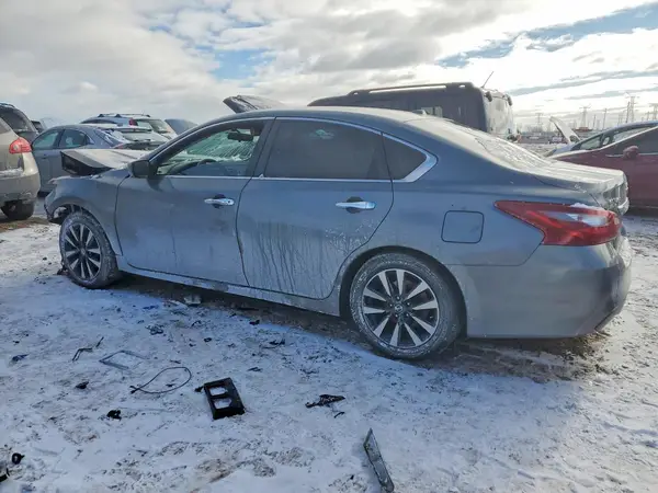 1N4AL3AP3JC250136 2018 NISSAN ALTIMA - Image 2