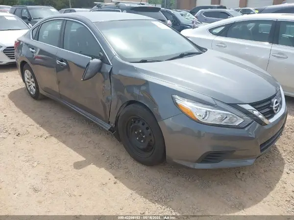 1N4AL3AP3JC251318 2018 NISSAN ALTIMA - Image 1