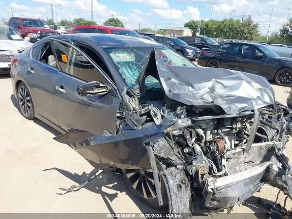 1N4AL3AP3JC253358 2018 NISSAN ALTIMA - Image 1