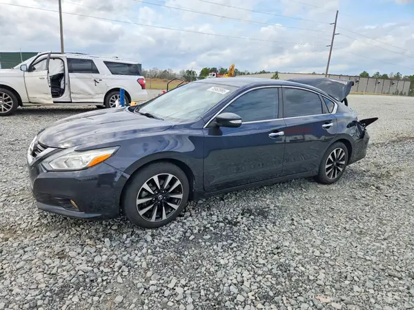 1N4AL3AP3JC253490 2018 NISSAN ALTIMA - Image 1